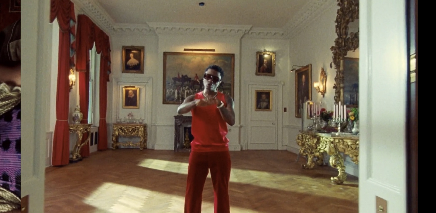 Wizkid performing in 2 Sugar